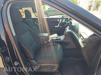 2023 Ford Explorer XLT - miniatura 18