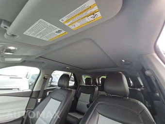 2023 Ford Explorer XLT - miniatura 11