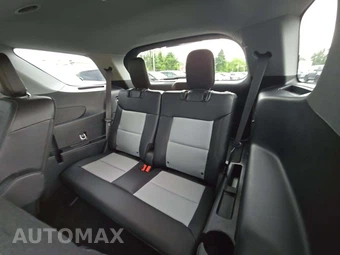 2023 Ford Explorer XLT - miniatura 14
