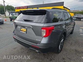 2023 Ford Explorer XLT - miniatura 3