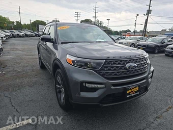 2023 Ford Explorer XLT - miniatura 4