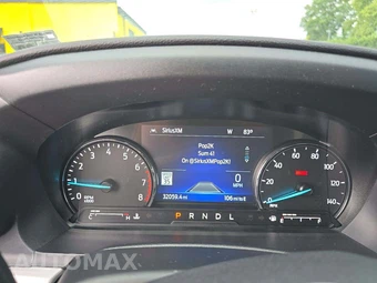 2023 Ford Explorer XLT - miniatura 9