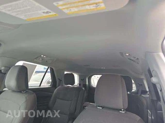 2023 Ford Explorer XLT - miniatura 12