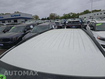 2023 Ford Explorer XLT - miniatura 13