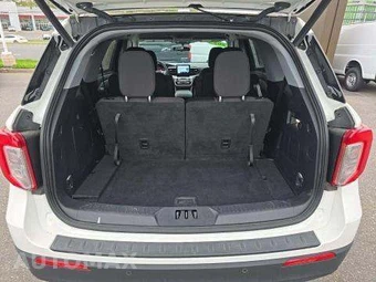 2023 Ford Explorer XLT - miniatura 16