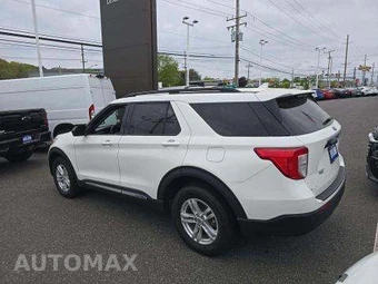 2023 Ford Explorer XLT - miniatura 3