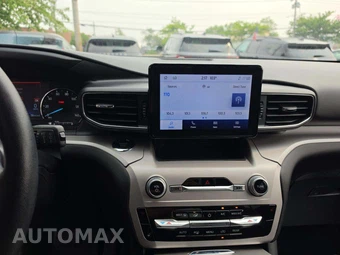 2023 Ford Explorer XLT - miniatura 10