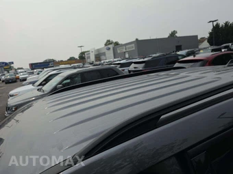 2023 Ford Explorer XLT - miniatura 12