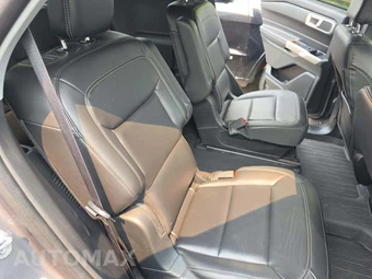 2023 Ford Explorer XLT - miniatura 17