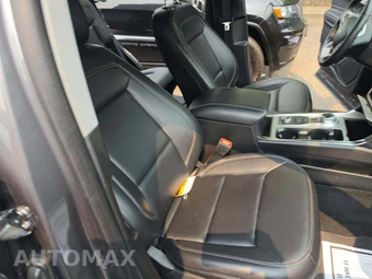 2023 Ford Explorer XLT - miniatura 19
