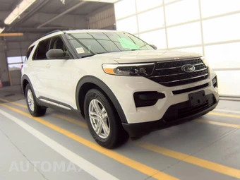 2023 Ford Explorer XLT - miniatura 3