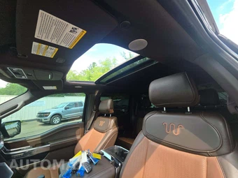 2023 Ford F-150 Hybrid King Ranch Crew Cab Medium Bed - miniatura 8