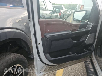 2023 Ford F-150 Hybrid LARIAT Crew Cab Medium Bed - miniatura 27