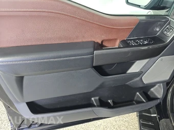 2023 Ford F-150 Hybrid LARIAT Crew Cab Medium Bed - miniatura 9