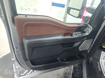 2023 Ford F-150 Hybrid LARIAT Crew Cab Medium Bed - miniatura 9