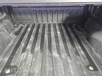 2023 Ford F-150 Hybrid LARIAT Crew Cab Medium Bed - miniatura 16