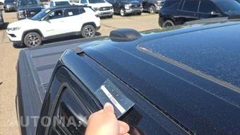 2023 Ford F-150 Hybrid LARIAT Crew Cab Medium Bed - miniatura 20
