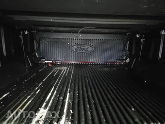 2023 Ford F-150 Hybrid LARIAT Crew Cab Medium Bed - miniatura 16