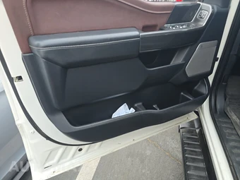 2023 Ford F-150 Hybrid LARIAT Crew Cab Short Bed - miniatura 9