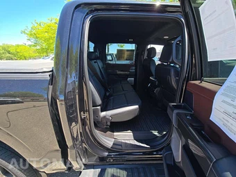 2023 Ford F-150 Hybrid LARIAT Crew Cab Short Bed - miniatura 13
