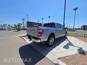 2023 Ford F-150 Hybrid LARIAT Crew Cab Short Bed - miniatura 3