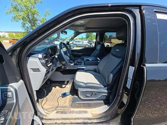 2023 Ford F-150 Hybrid Limited Crew Cab Short Bed - miniatura 3