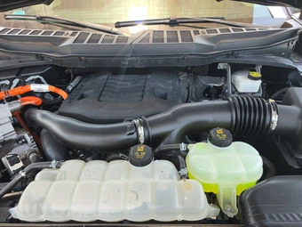2023 Ford F-150 Hybrid Platinum Crew Cab Short Bed - miniatura 15