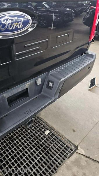 2023 Ford F-150 Hybrid XLT Crew Cab Short Bed - miniatura 15