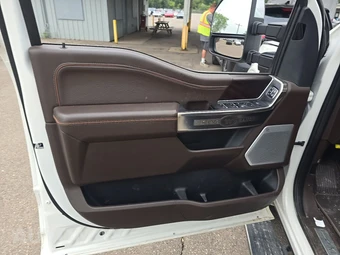 2023 Ford F-150 King Ranch Crew Cab Short Bed - miniatura 9