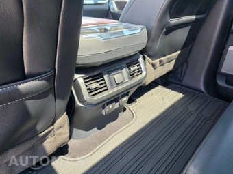 2023 Ford F-150 LARIAT Crew Cab Medium Bed - miniatura 31