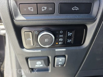 2023 Ford F-150 LARIAT Crew Cab Medium Bed - miniatura 32