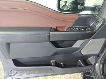 2023 Ford F-150 LARIAT Crew Cab Medium Bed - miniatura 9