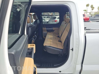 2023 Ford F-150 LARIAT Crew Cab Medium Bed - miniatura 10