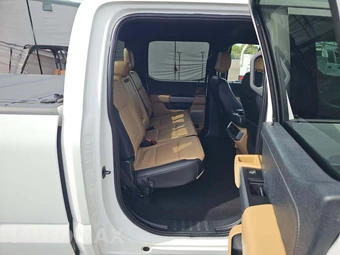 2023 Ford F-150 LARIAT Crew Cab Medium Bed - miniatura 13