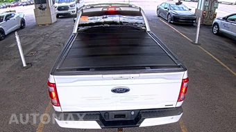 2023 Ford F-150 LARIAT Crew Cab Medium Bed - miniatura 32