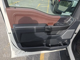 2023 Ford F-150 LARIAT Crew Cab Medium Bed - miniatura 34