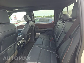 2023 Ford F-150 LARIAT Crew Cab Medium Bed - miniatura 9