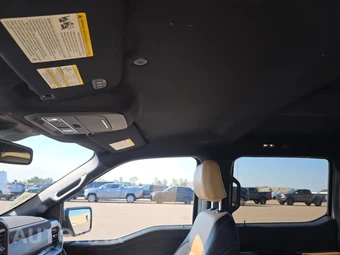 2023 Ford F-150 LARIAT Crew Cab Medium Bed - miniatura 17