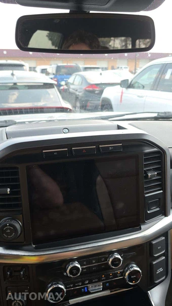 2023 Ford F-150 LARIAT Crew Cab Medium Bed - miniatura 23