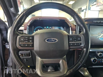 2023 Ford F-150 LARIAT Crew Cab Medium Bed - miniatura 10
