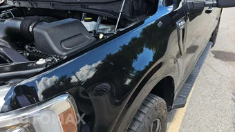 2023 Ford F-150 LARIAT Crew Cab Medium Bed - miniatura 46