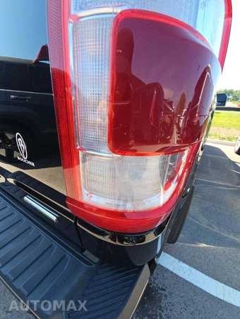 2023 Ford F-150 LARIAT Crew Cab Medium Bed - miniatura 24