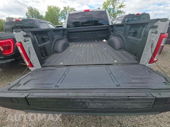 2023 Ford F-150 LARIAT Crew Cab Medium Bed - miniatura 14