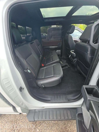 2023 Ford F-150 LARIAT Crew Cab Medium Bed - miniatura 16