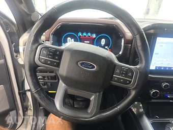 2023 Ford F-150 LARIAT Crew Cab Short Bed - miniatura 10