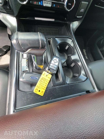 2023 Ford F-150 LARIAT Crew Cab Short Bed - miniatura 8
