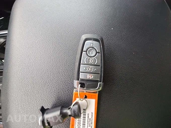 2023 Ford F-150 LARIAT Crew Cab Short Bed - miniatura 8