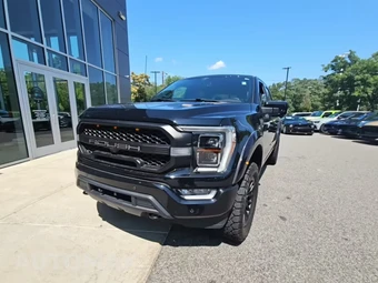 2023 Ford F-150 LARIAT Crew Cab Short Bed