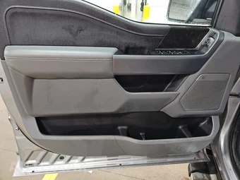 2023 Ford F-150 LARIAT Crew Cab Short Bed - miniatura 9