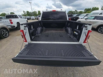 2023 Ford F-150 LARIAT Crew Cab Short Bed - miniatura 11